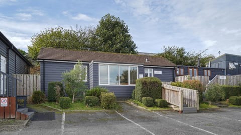 Property building, Parking