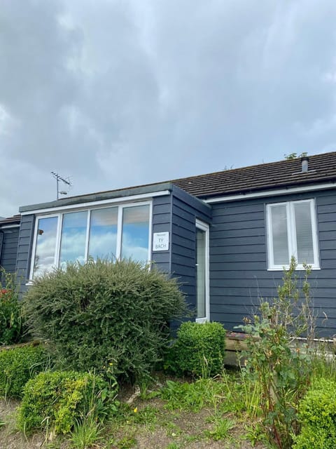 Property building, Garden view