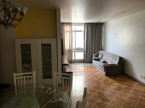 LINDO APARTAMENTO de LUXO PROXIMO ao ARPOADOR Apartment in Rio de Janeiro