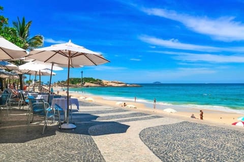 LINDO APARTAMENTO de LUXO PROXIMO ao ARPOADOR Apartment in Rio de Janeiro