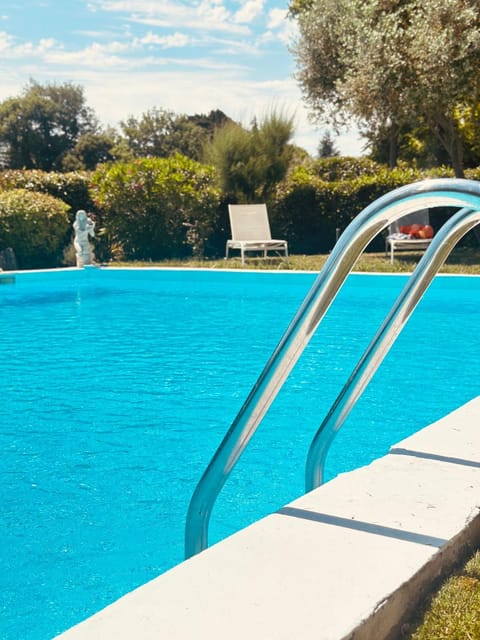 Peaceful retreat in Drome Provencale Castel Apartment in Provence-Alpes-Côte d'Azur