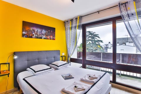 Bed, Natural landscape, Balcony/Terrace, Photo of the whole room, Bedroom, Mountain view, towels