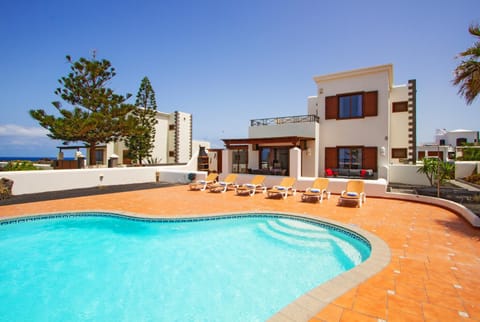 Property building, Pool view, Swimming pool