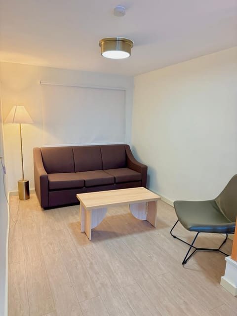 Pikes Peak Inn Hotel in Manitou Springs