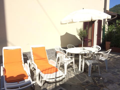 Garden, Balcony/Terrace