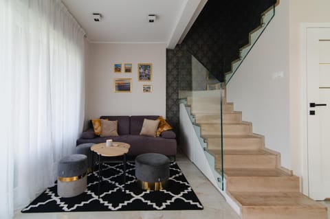 Balcony/Terrace, Living room