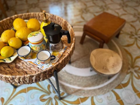 Coffee/tea facilities, Food and drinks, Breakfast, Continental breakfast