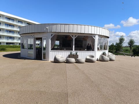 Apartament Perła Bałtyku Polanki Aqua z parkingiem. Apartment in West Pomeranian Voivodeship, Poland