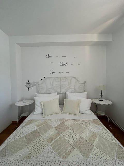 Apartment with swimming pool Apartment in Dubrovnik-Neretva County