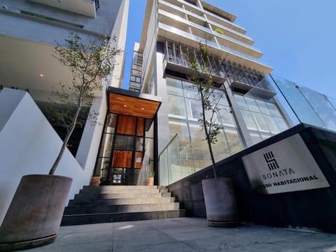 Property building, Facade/entrance