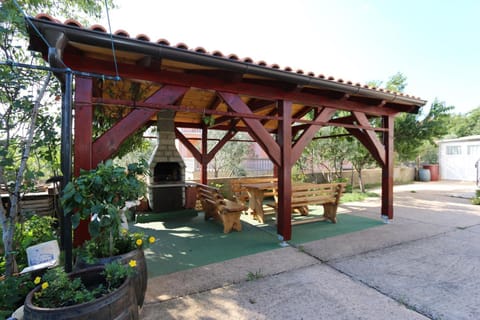 BBQ facilities, Garden