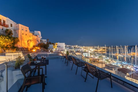 Property building, Patio, Nearby landmark, Night, Natural landscape, View (from property/room), Balcony/Terrace, Seating area, City view, Sea view, Location
