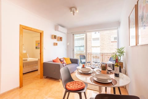 Bed, Balcony/Terrace, Living room, Seating area, Dining area, Bedroom, locker, air conditioner