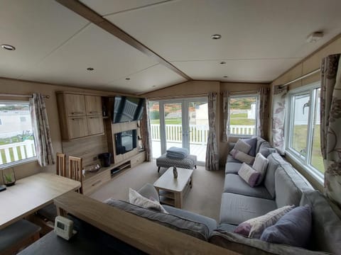 Aurora Way 81 Nature lodge in Scotland