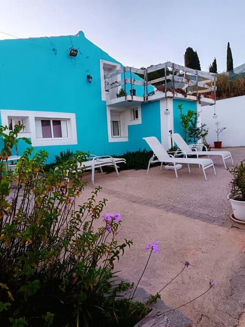Property building, Day, Garden view, sunbed