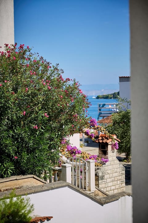 View (from property/room), Balcony/Terrace, Sea view