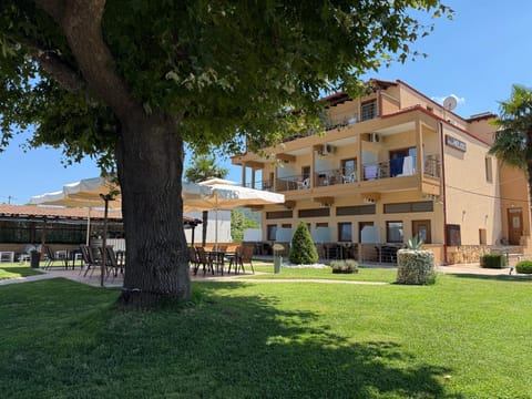Property building, Garden
