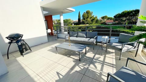 Patio, Balcony/Terrace