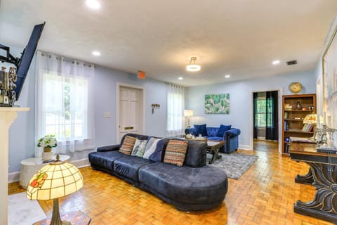 Cozy Gainesville Home about 1 Mi to University! House in Gainesville