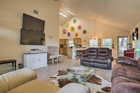 Pet-Friendly Home with Deck 1 Mi to Canyon Lake Fun House in Canyon Lake