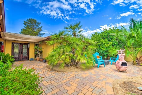 Snowbirds! Group Getaway with Hot Tub in Scottsdale House in McCormick Ranch