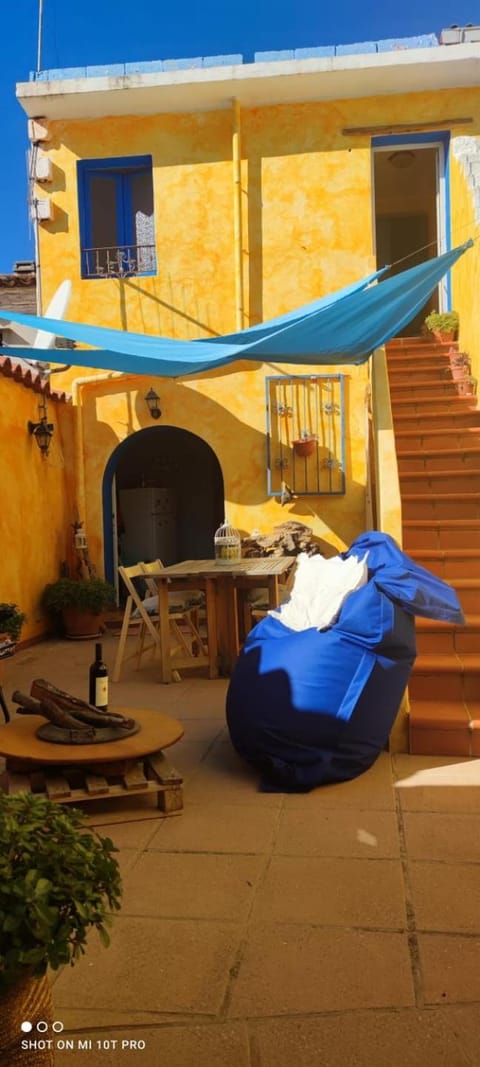 Inner courtyard view