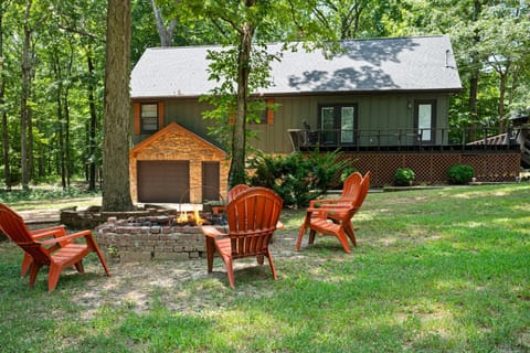 Property building, Day, Natural landscape, Evening entertainment, fireplace