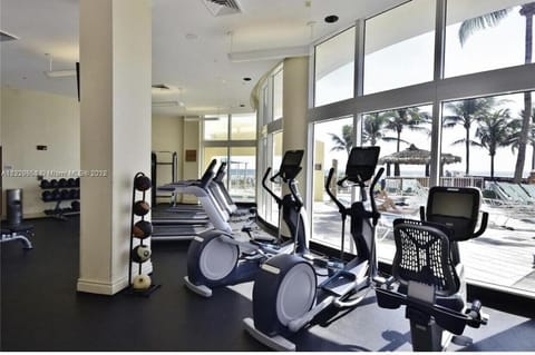 Beautiful 1 bedroom condo on the beach Apartment hotel in Sunny Isles Beach