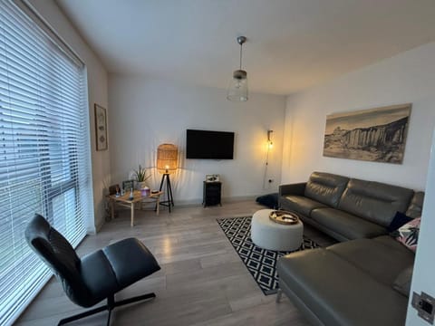 Fabulous Portstewart Modern Seaside House NITB Apartment in Portstewart