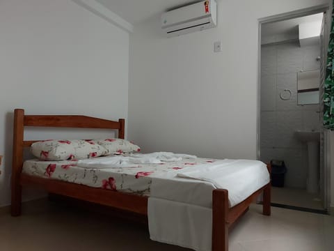 Bed, Photo of the whole room, Bedroom, air conditioner