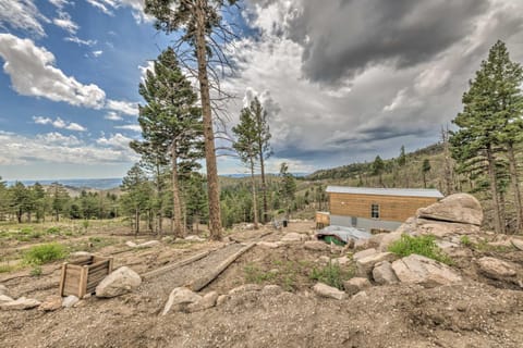 14 Mi to Ski Apache Mountaintop Cabin with View Cabin in Ruidoso