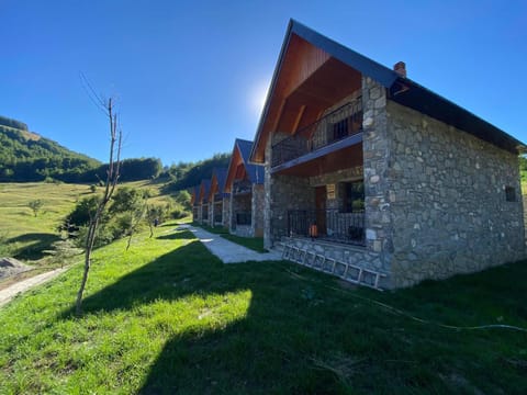 Property building, Day, Mountain view