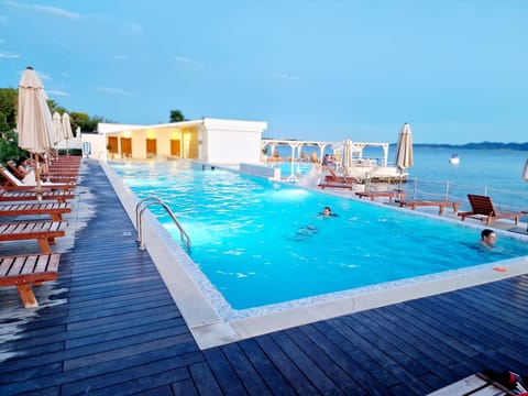 Pool view, Sea view, Swimming pool, sunbed