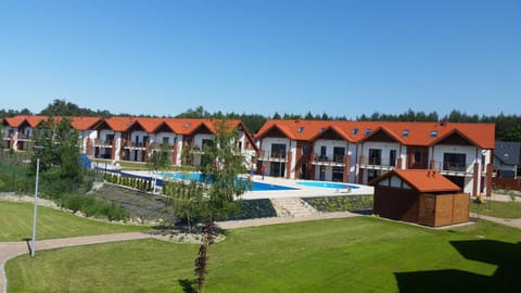 Property building, Garden view, Swimming pool