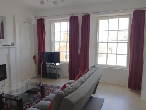Shoreline 2 Bedroom Dunbar Serviced Apartment Apartment in Scotland