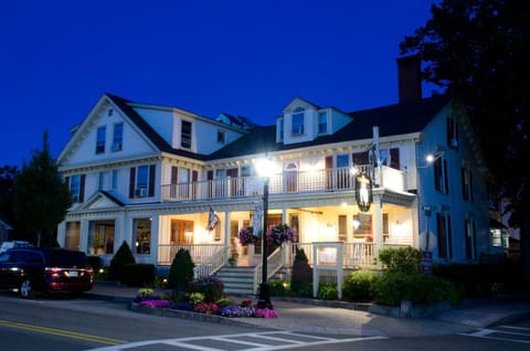 Facade/entrance, Night, Summer