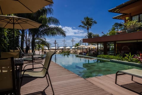 Pool view, Swimming pool, sunbed