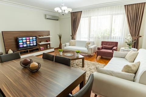 Living room, Dining area