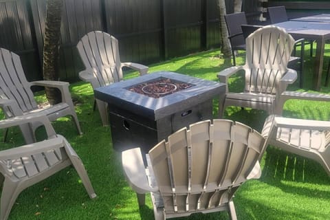 UPSCALE MANSION IN THE HEART OF MIAMI WITH POOL House in Miami Springs