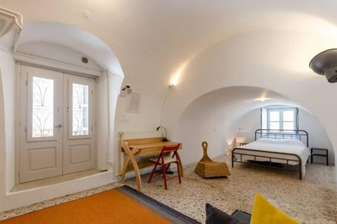 Seating area, Bedroom