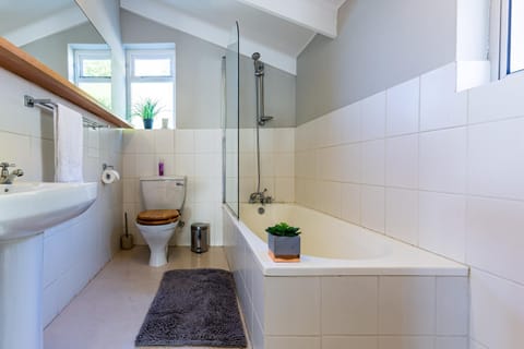 Star Fish Cottage Kalk Bay Apartment in Cape Town