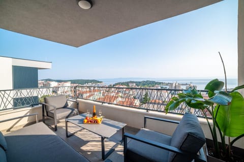 View (from property/room), Balcony/Terrace, Sea view