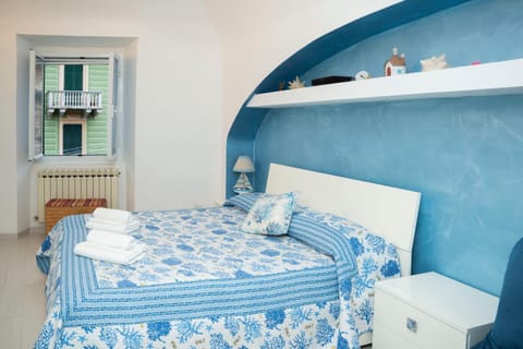 Bed, Bedroom, City view