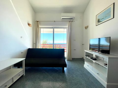 Living room, Sea view