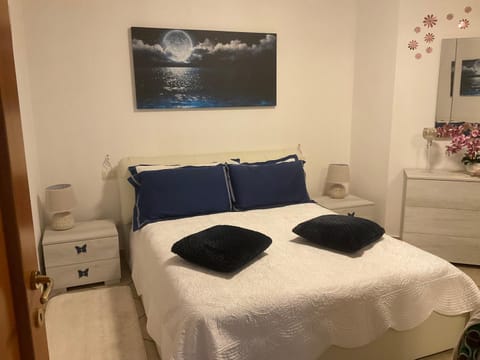 Appartement calme, vue panoramique à 100 m du centre ville Apartment in Villasimius