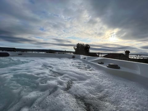 Hot Tub, Balcony/Terrace, Spa and wellness centre/facilities