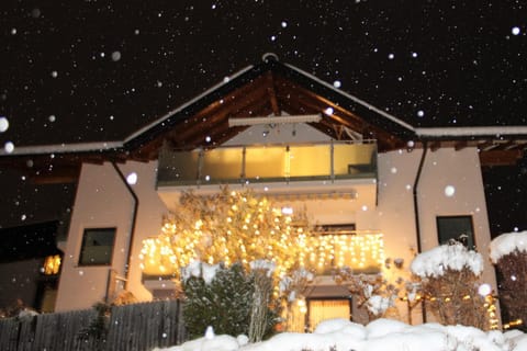 Property building, Winter