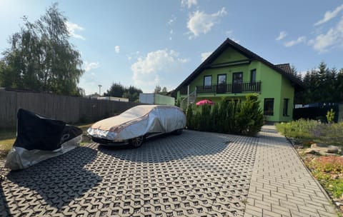 Property building, Day, Parking