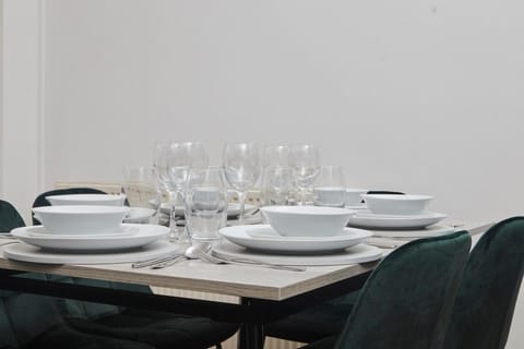 Cosy, Stylish, Leafy And Homely Villa in Sheffield