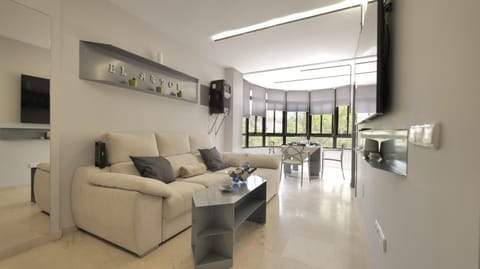 TV and multimedia, Living room, Seating area